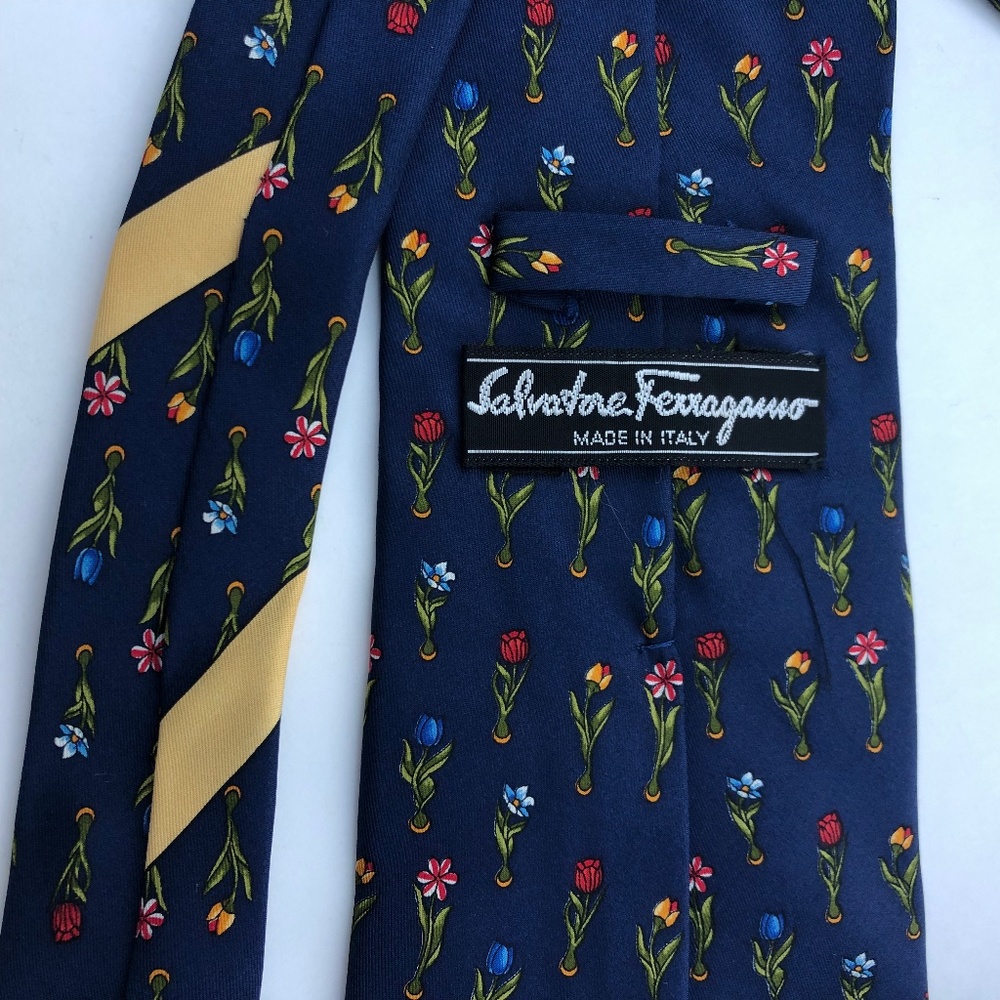 Vintage Ferragamo Silk Tie - Picture 7 of 8